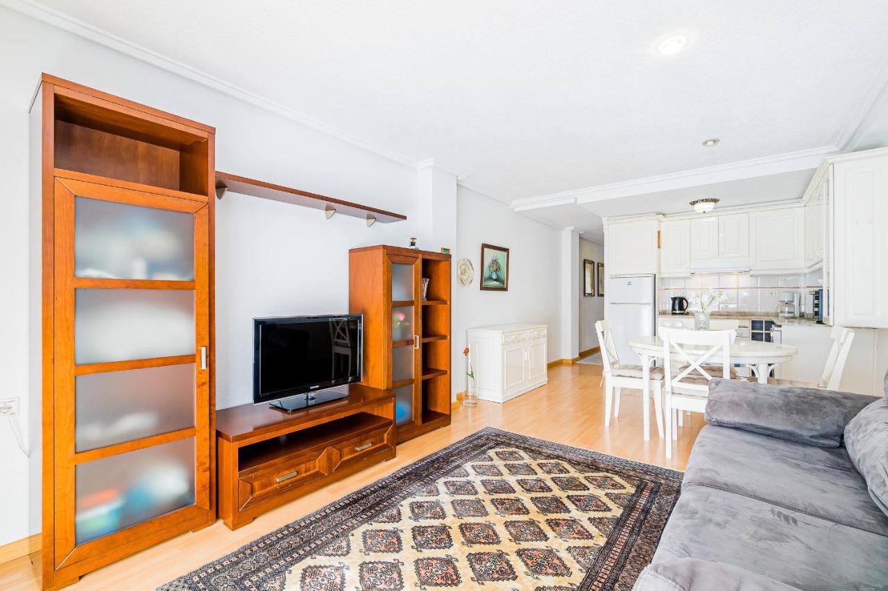 Apartment Natalia Torrevieja Bagian luar foto